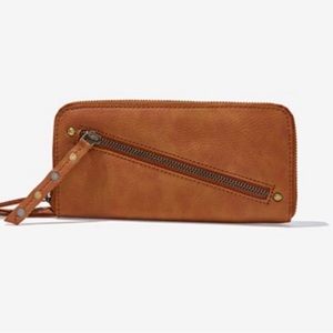 Free People Distressed VEGAN Wallet Clutch Handle in Boho Camel Brown